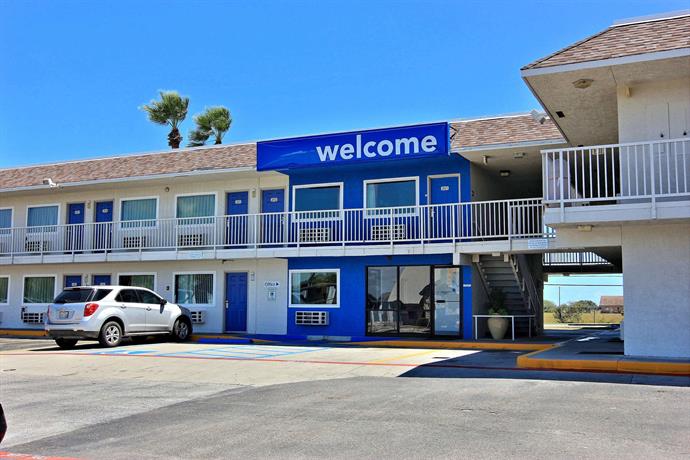 Motel 6 Corpus Christi East N Padre Island Compare Deals