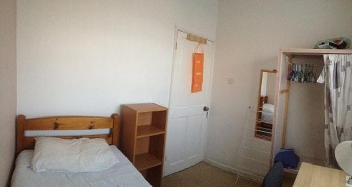 Homestay in Downham near Grove Park Railway Station