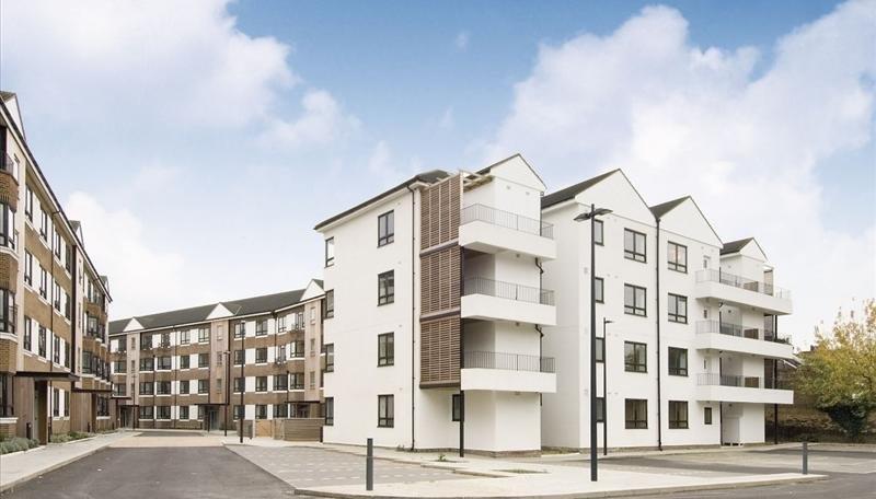 Kew Bridge Court Flat