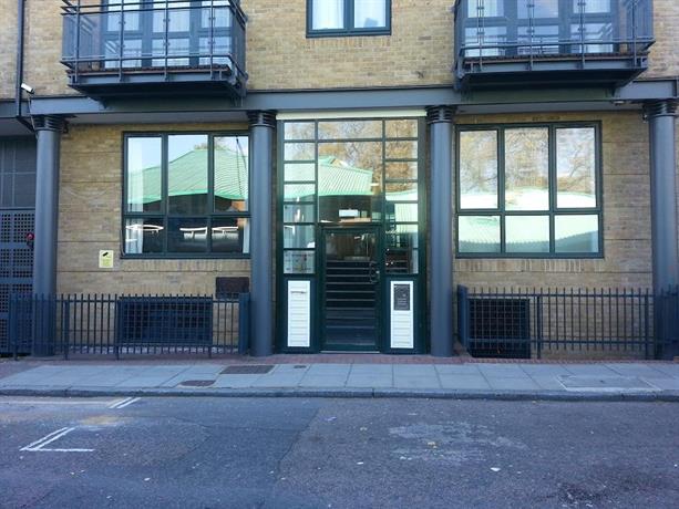 Tower Bridge Apartment