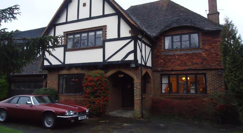 Elmshaw Tudor self-catering holiday home