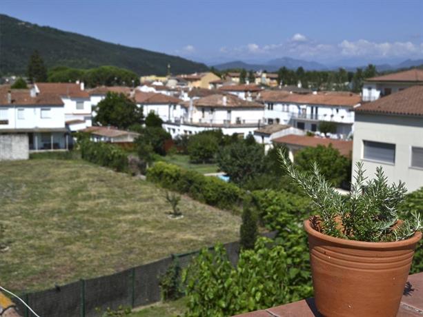 Apartament Besalu