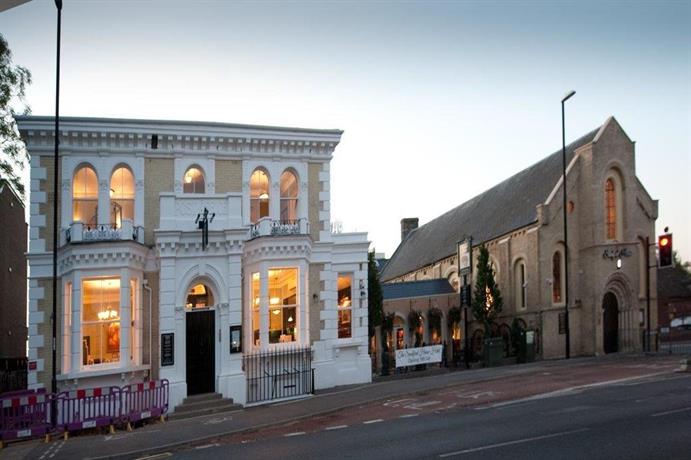 Sandford House Hotel