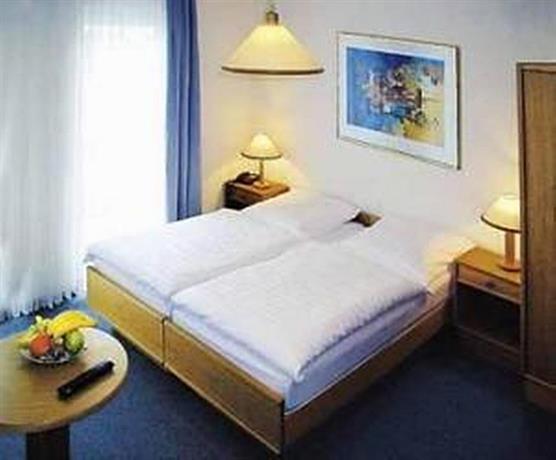 Singles hofheim am taunus Er sucht Sie Hofheim am Taunus, Mann sucht Frau, Single-Männer kennenlernen