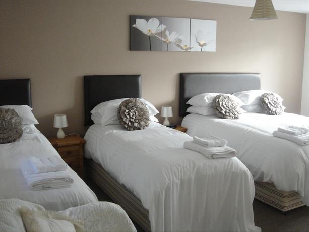 Yew Tree Inn Motel