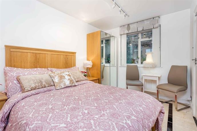 Hyde Park Maisonette and Garden Flat