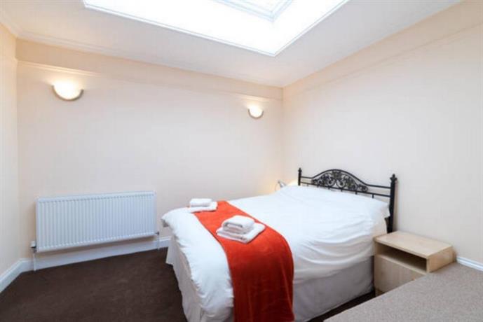 Gazeley Apartment