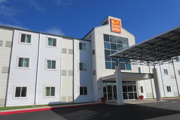 Travel and Hotels view: Motel 6 Butte