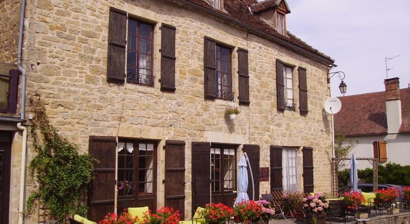 Le Petit Dragon Rouge Bed & Breakfast Miers