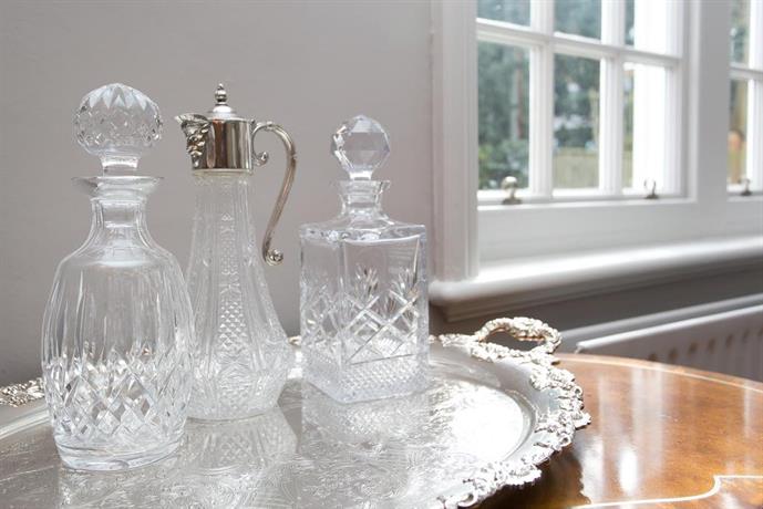 Veeve Impressive 5 Bed Detached House Near Wimbledon