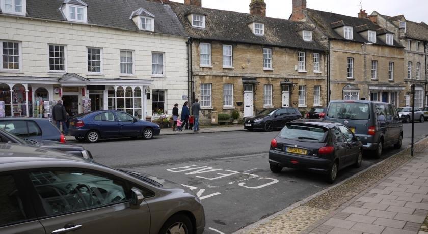The Town House Woodstock