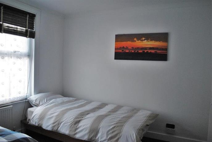 The Black & White House