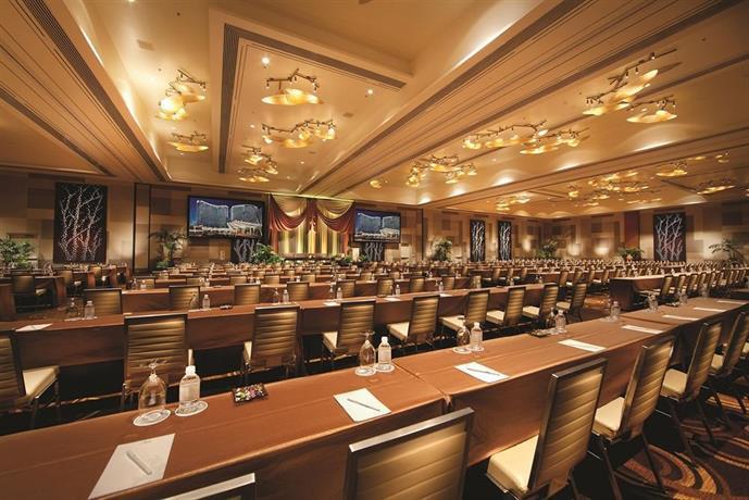 Aria Resort Casino Las Vegas Compare Deals