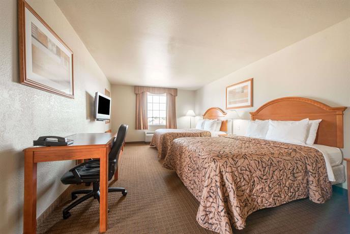 Days Inn Suites Wichita Falls