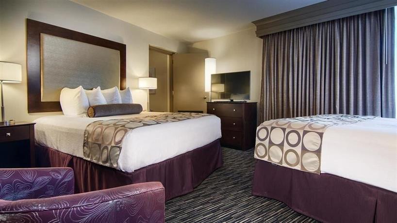 Comfort Inn Suites At Copeland Tower New Orleans Compare Deals