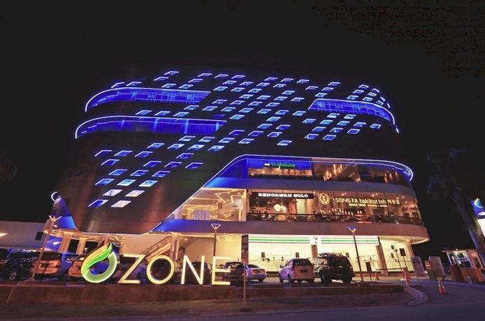 Ozone Hotel Pantai Indah Kapuk Jakarta Compare Deals