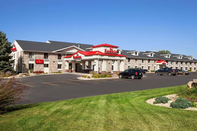 Wisconsin dells hotel deals cheap