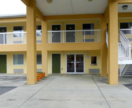 Country Hearth Inn & Suites Valdosta