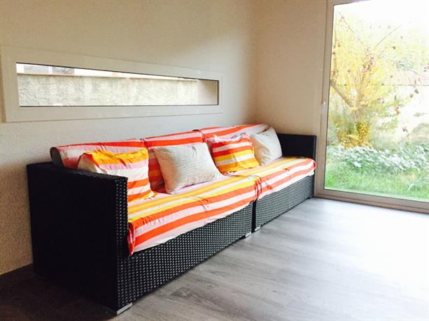 Homestay in Rubi near Rubi Metro Station