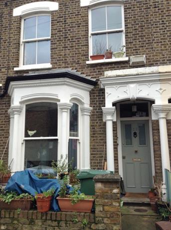 Homestay in Holloway near Upper Holloway Railway Station