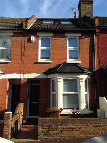 Homestay in Rochester near Chatham Railway Station