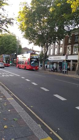 Homestay in Chiswick near Fuller's Brewery