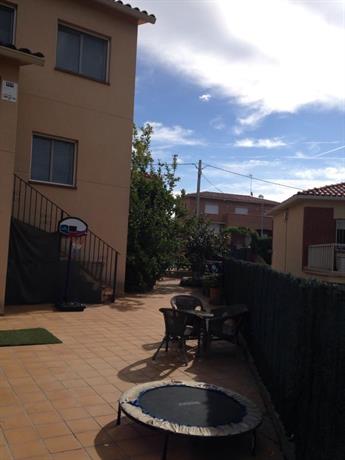 Homestay in Abrera near Abrera Train Station