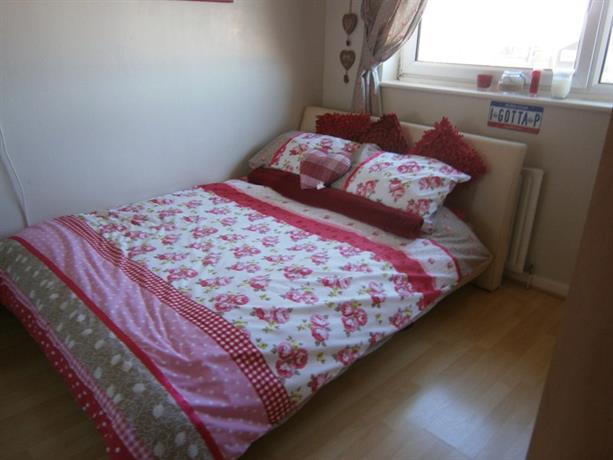 Homestay in Gloucester near Gloucester Ski & Snowboard Centre