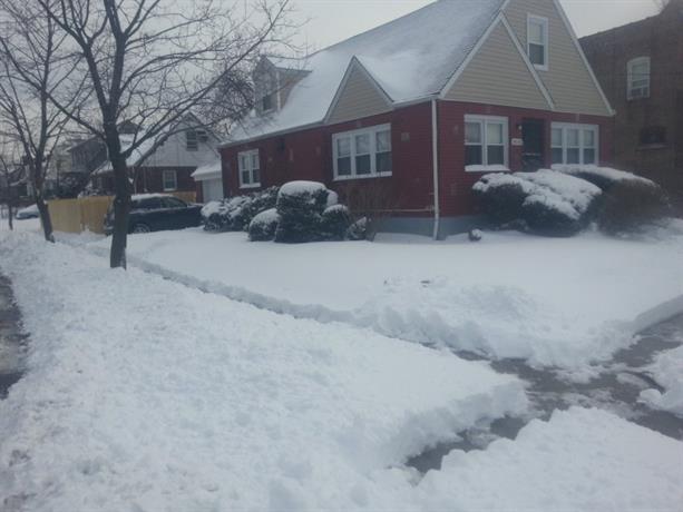 Homestay in St Albans near The Greater Allen Cathedral of New York