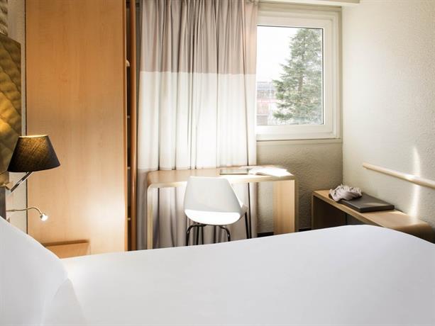Hotel Ibis Sallanches Porte Du Mont Blanc Hotel Ibis Sallanches Porte Du Mont Blanc