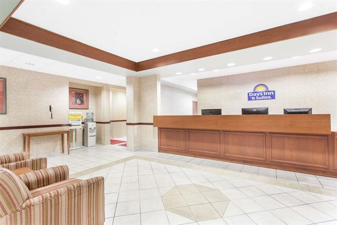 Days Inn & Suites Seaford