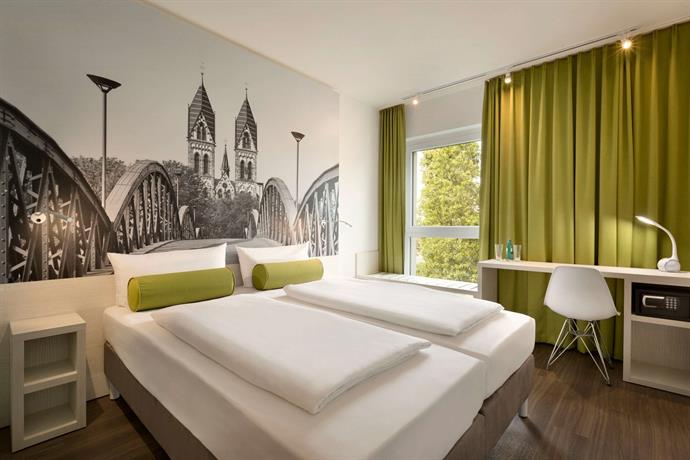 Hotel Super 8 Freiburg Hotel Super 8 Freiburg