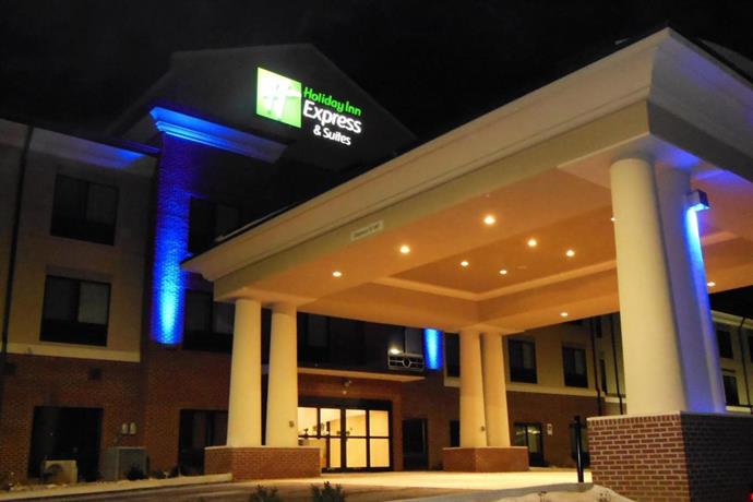 Holiday Inn Express Suites Washington Meadow Lands - 
