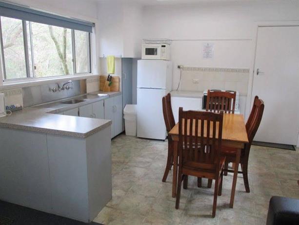 Alpine Park Riverside Cottages Porepunkah Compare Deals