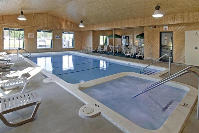 Americas Best Value Inn Suites Tahquamenon Country Newberry