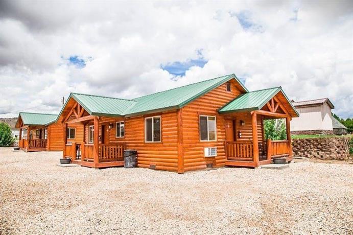 Bryce Country Cabins Tropic Compare Deals