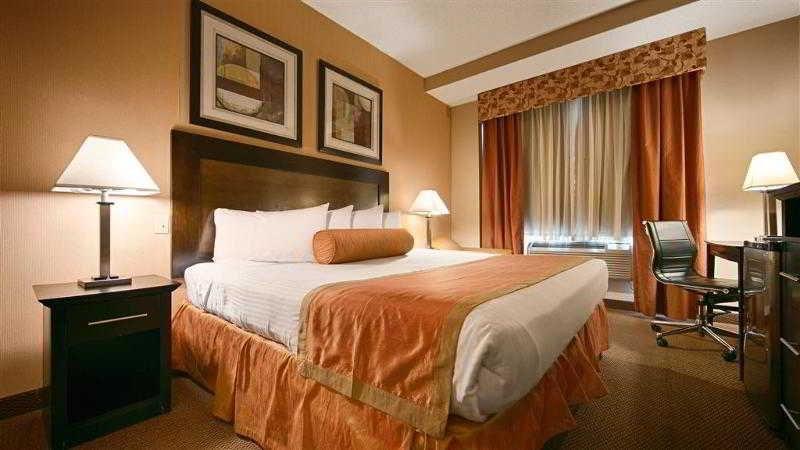 BEST WESTERN PLUS Brooklyn Bay Hotel