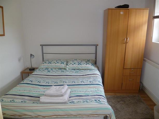 Roman Road Apartments