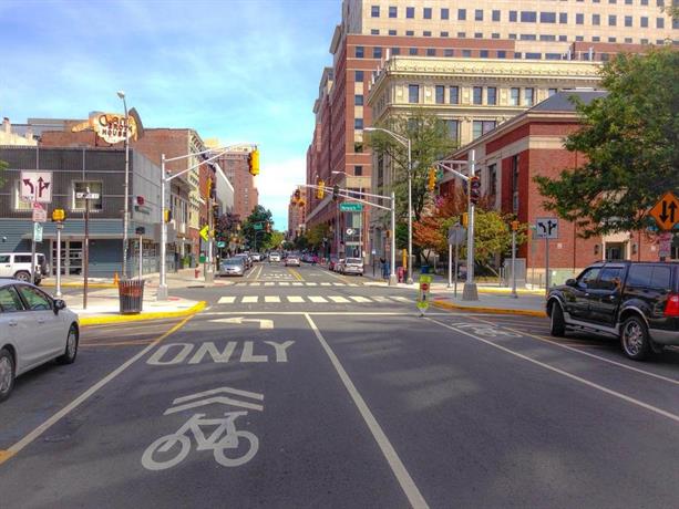 Luxury Three Bedroom Apartment Hoboken