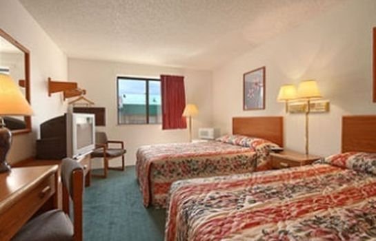 Super 8 By Wyndham Salem Va Compare Deals