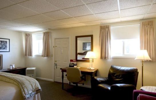 Moseley Cottage Inn And The Town Motel Bar Harbor Compare Deals