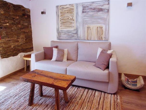 Casas de Campo do Castro da Cola