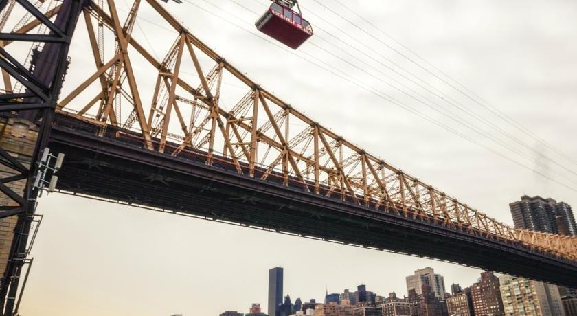 East Side 3 bed 2 bath 6