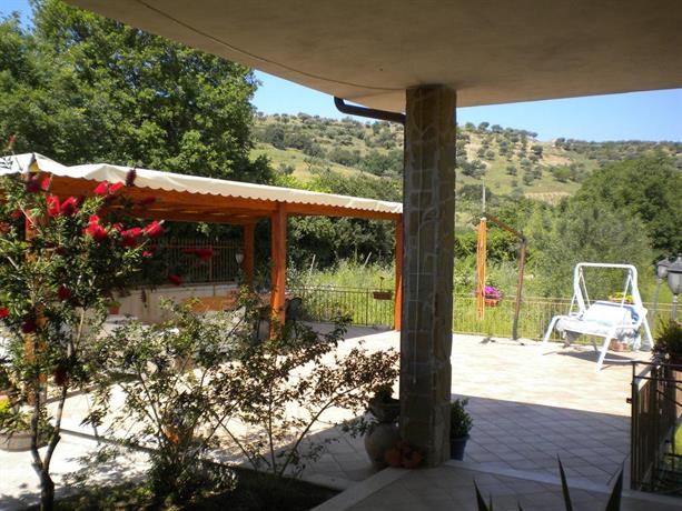 Country house la casa in campagna, montecorice compare deals La casa in campagna