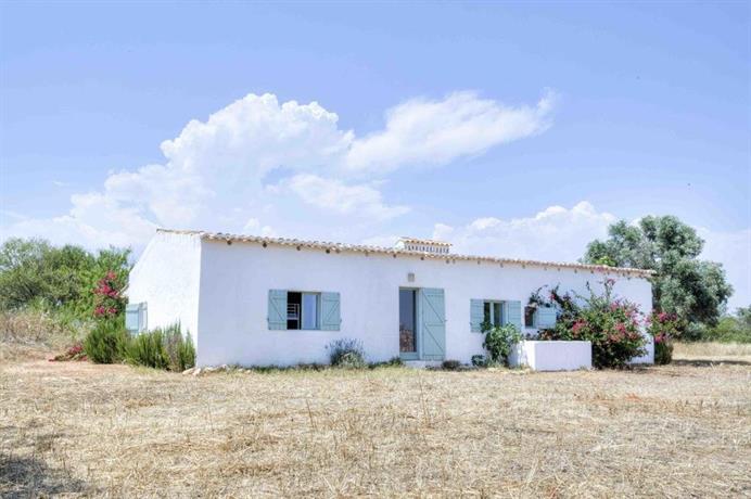 Charming Country House in Algarve