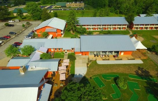 Brown County Inn >> Brown County Inn Nashville Compare Deals Brown County Inn >> Brown County Inn Nashville Compare Deals