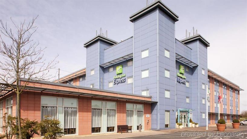 Holiday Inn Express Oxford Kassam Stadium