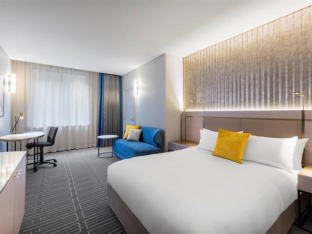 Radisson Blu Plaza Hotel Sydney - Compare Deals
