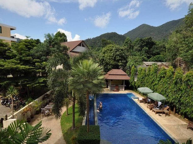 Guest Friendly Hotel in Koh Chang - Paddy's Palm Resort