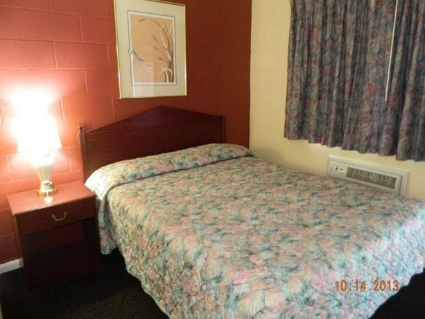 Relax Inn Cottage Grove Compare Deals